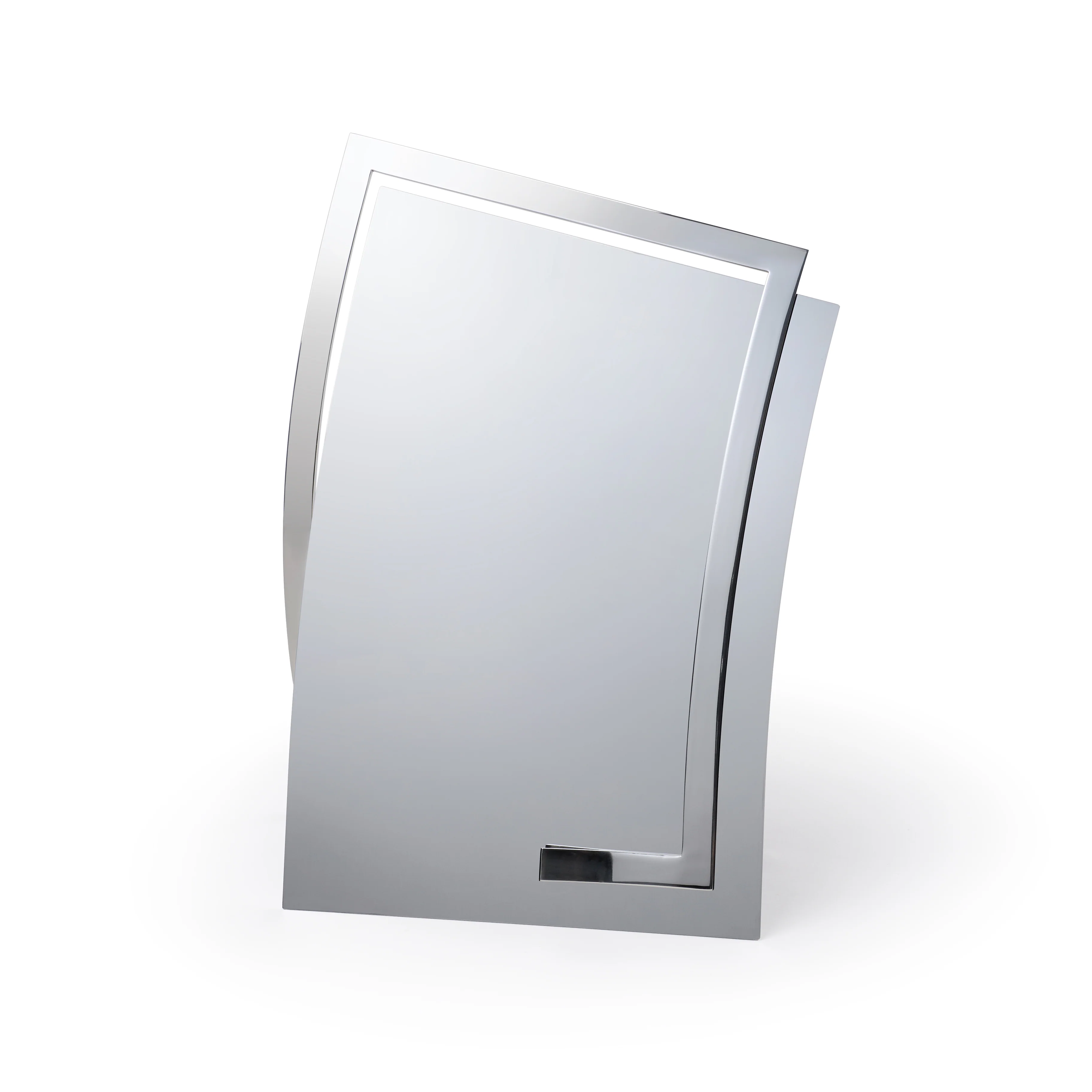 QUA Mirror